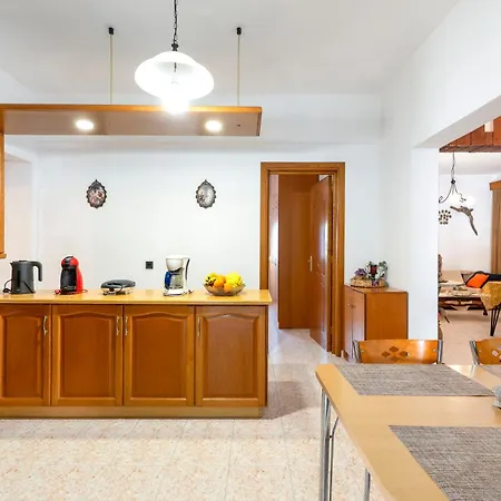 Feriehus Aquarius View