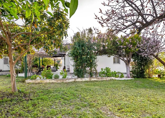 Дом отдыха Aquarius View *